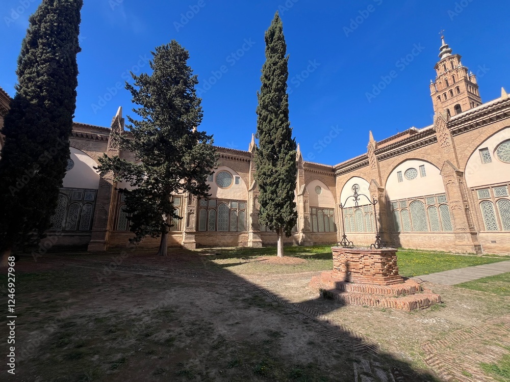 Catedral de Tarazona, arcos, techos y detalles de todo el edificio