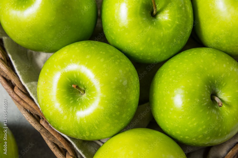 Healthy Organic Green Granny Smith Apples Healthy Organic Green Granny Smith Apples