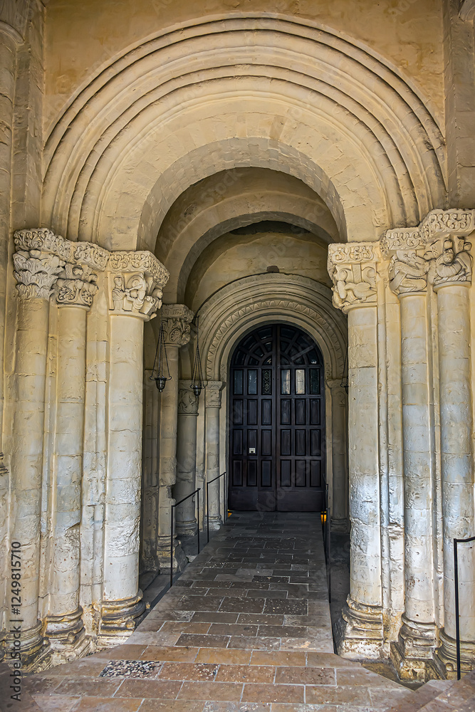 Obraz premium Basilica of Saint Severinus (Basilique Saint-Seurin de Bordeaux) is a church built dawn of XI century. Basilica has the shape of a robust Romanesque church in the basilical form. Bordeaux, France.