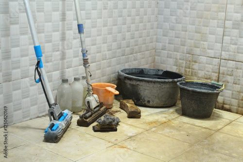 dirty house