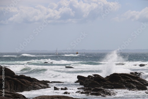 Obraz na płótnie waves crashing on rocks in Quiberon, France w salonie