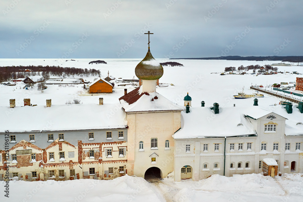 Obraz premium Solovki, Russia. Solovetsky Monastery. Winter on the Solovetsky Islands. Travel and tourism. Attractions, culture and religion