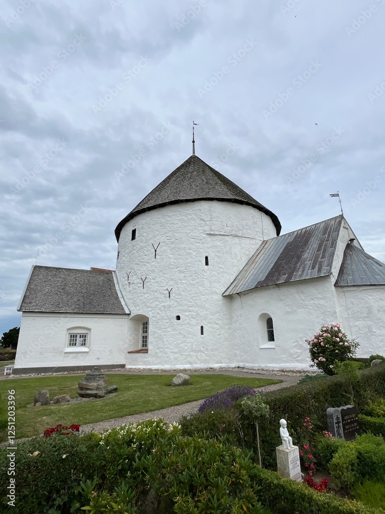 Fototapeta premium old stone tower