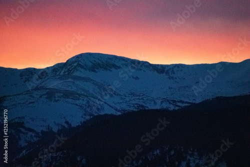 Bilde på lerret Lingering Light Over the Rocky Mountains