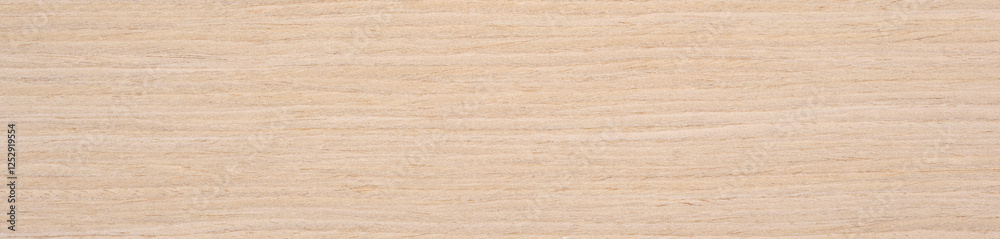 Subtle cream and beige striations grace this elegant oak wood veneer, evoking a sense of calm and simplicity