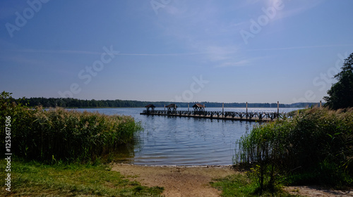 Obraz na płótnie Goldap Lake in summer hot day w salonie