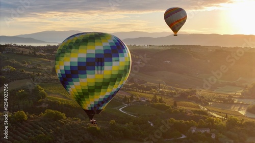 palloncino, mongolfiera, che vola, viaggiare, volo, colorato, cielo, avventura, libertà, azzurro, divertimento, paesaggio, mongolfiere, balloon, chianti