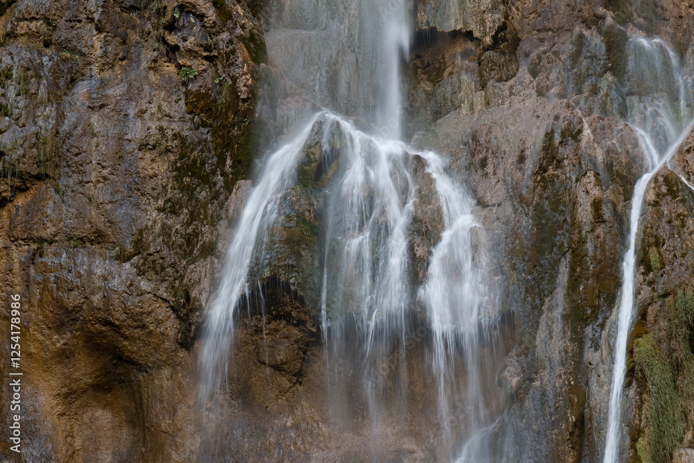 Obraz premium Great Waterfall (Veliki Slap) on the Plitvica River is 78 meters high. Plitvice Lakes National Park. Croatia. Europe.