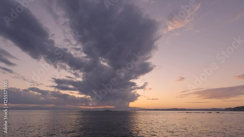 夕暮れの海　夕焼け　葉山町　芝崎海岸　4K