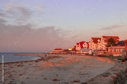 Obraz na płótnie Strand Promenade in Laboe an der Ostsee. w salonie