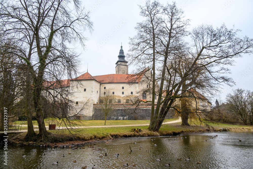 Obraz premium Telc castle in the old town of Telc, Unesco World Heritage Site in Telc, Czech Republic