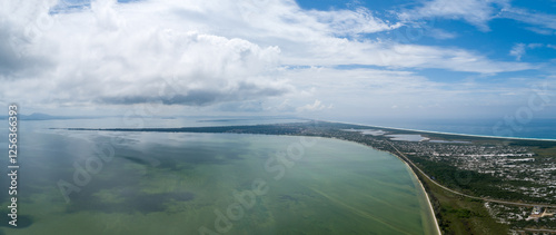 Lagoa de Araruama em Praia Seca, Arraial do Cabo, Região dos Lagos, Rio de Janeiro. Visao drone area panoramica