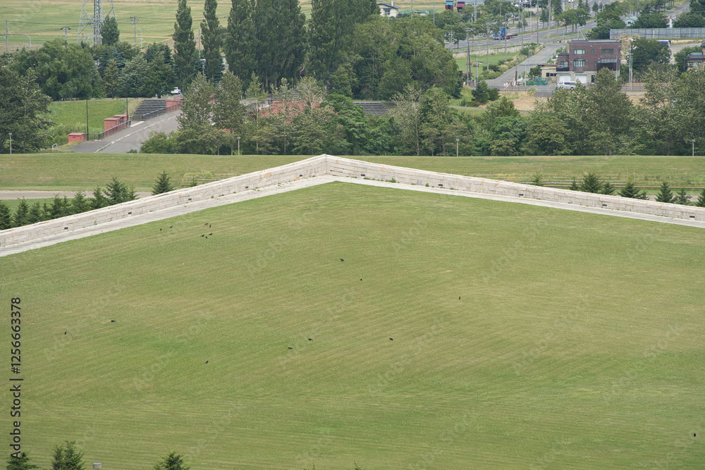 Obraz premium イサム・ノグチが作成した美しいモエレ沼公園の様子