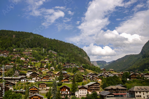 Morzine est une station de ski située dans les Alpes françaises, près de la frontière suisse.