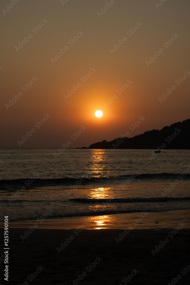 Fototapeta premium Colorful Sunset at Palolem Beach, Goa, India