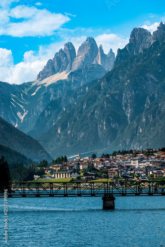 Lake Auronzo. Mirror of the country and the Dolomites.