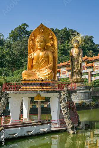 Buddha Statuen, Hushanyan Temple, Yanshan Rd, Douliu City, Yunlin County, Taiwan photo