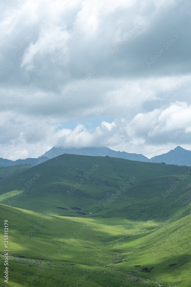 Fototapeta premium Duku Highway in Xinjiang Uyghur Autonomous Region, China 