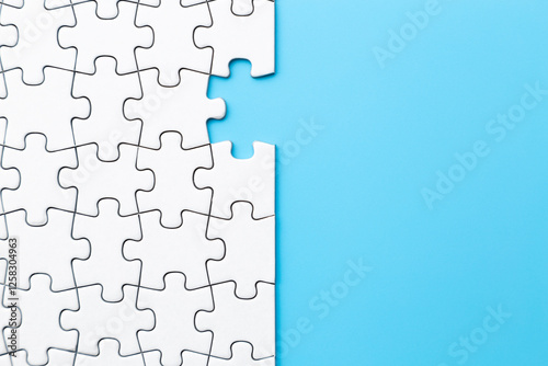 青背景に無地のジグソーパズル