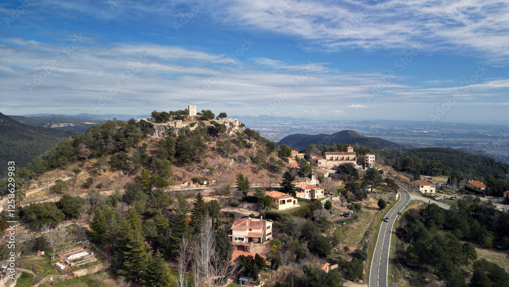 Obraz premium CASTELL DE L'ALBIOL-ALBIOL-BAIX CAMP-COSTA DAURADA-TARRAGONA