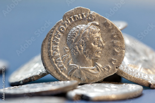 Obraz na płótnie Ancient Roman Silver Coin (Denar, denarius) w salonie