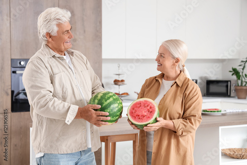 Mature couple with watermel...
