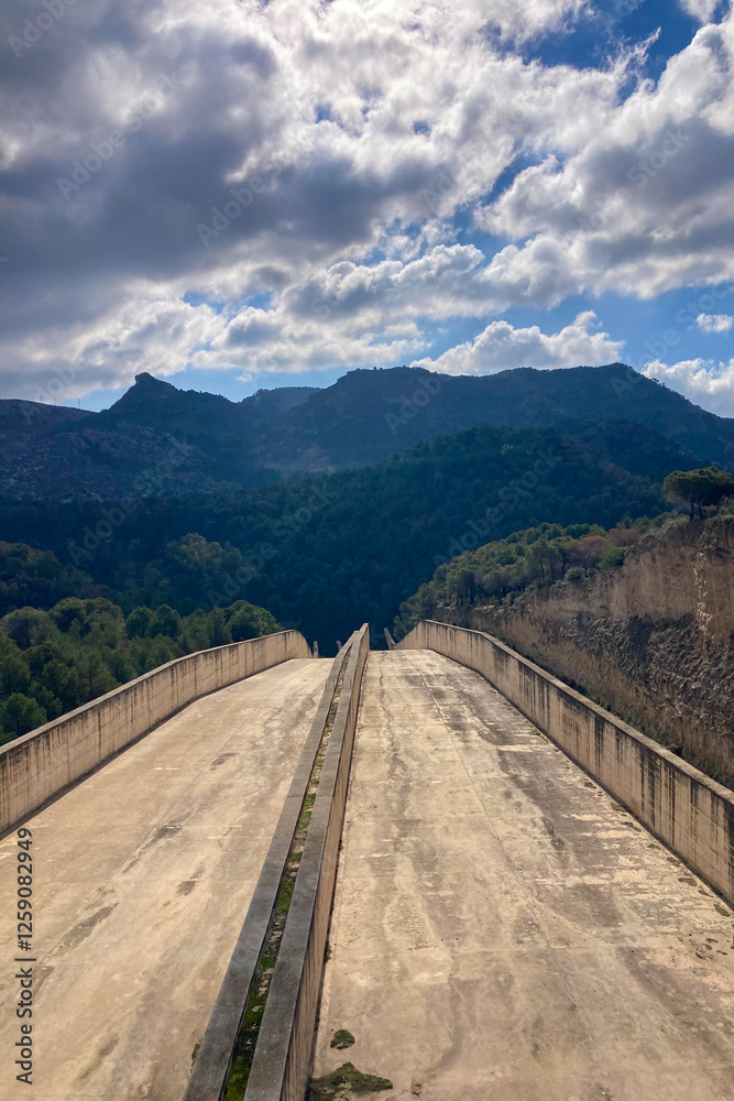 Guadalhorce or Guadalteba reservoirs are group of six reservoirs on the middle course of the Guadalhorce River and two of its largest tributaries: Turon River and Guadalteba River, Andalusia, Spain Guadalhorce or Guadalteba reservoirs are group of six reservoirs on the middle course of the Guadalhorce River and two of its largest tributaries: Turon River and Guadalteba River, Andalusia, Spain