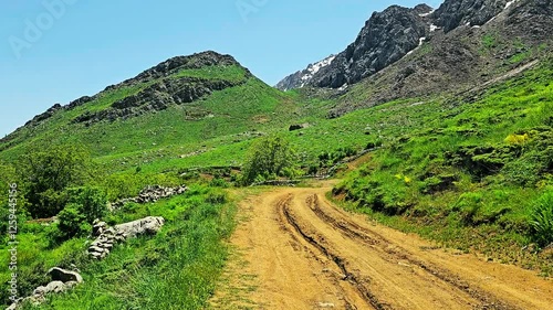 Experience the unmatched serenity and breathtaking nature of Hawraman Takht—spring turns this paradise into a dreamy escape for every nature lover.
📍Hawraman Takht - Kurdistan 