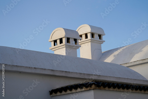 Il caratteristico villaggio di Sidi Bousaid si trova vicino a Cartagine e si distingue per i colori bianco e azzurro delle sue case. Cartagine, Tunisia, Africa del Nord photo