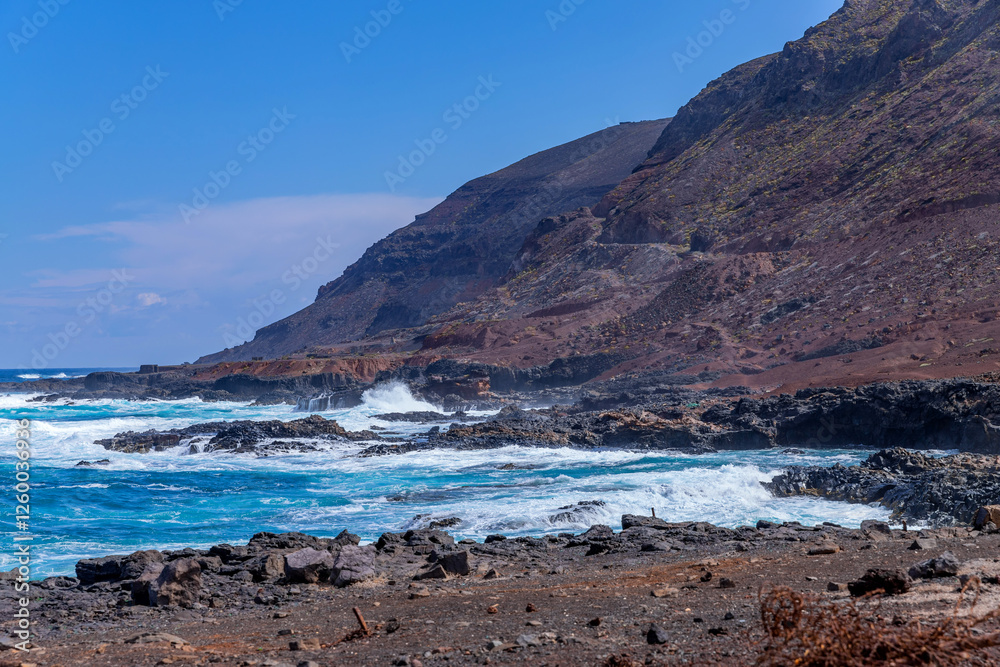 Fototapeta premium El Confital beach on the edge of Las Palmas