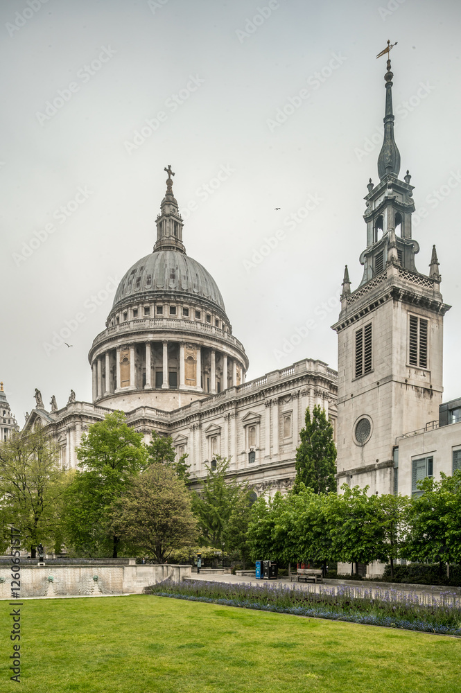 St Pauls Cathedral in London on cloudy day St Pauls Cathedral in London on cloudy day