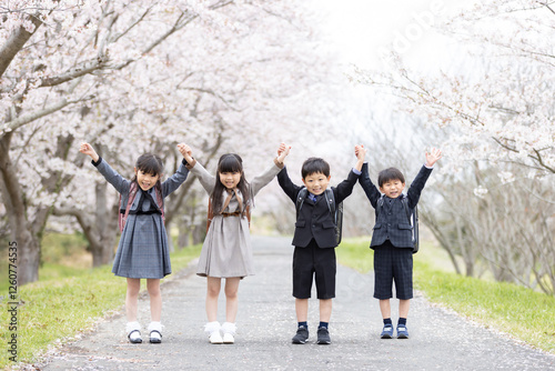 入学式イメージ　新一年生
 photo