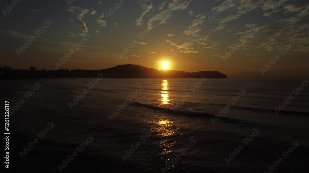 PRAIA GRANDE - REFLEXO DO SOL NO MAR - AMANHECENDO PRAIA GRANDE - REFLEXO DO SOL NO MAR - AMANHECENDO