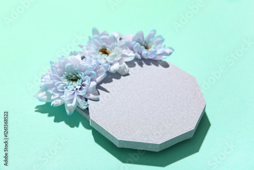 Light blue chrysanthemum fl...