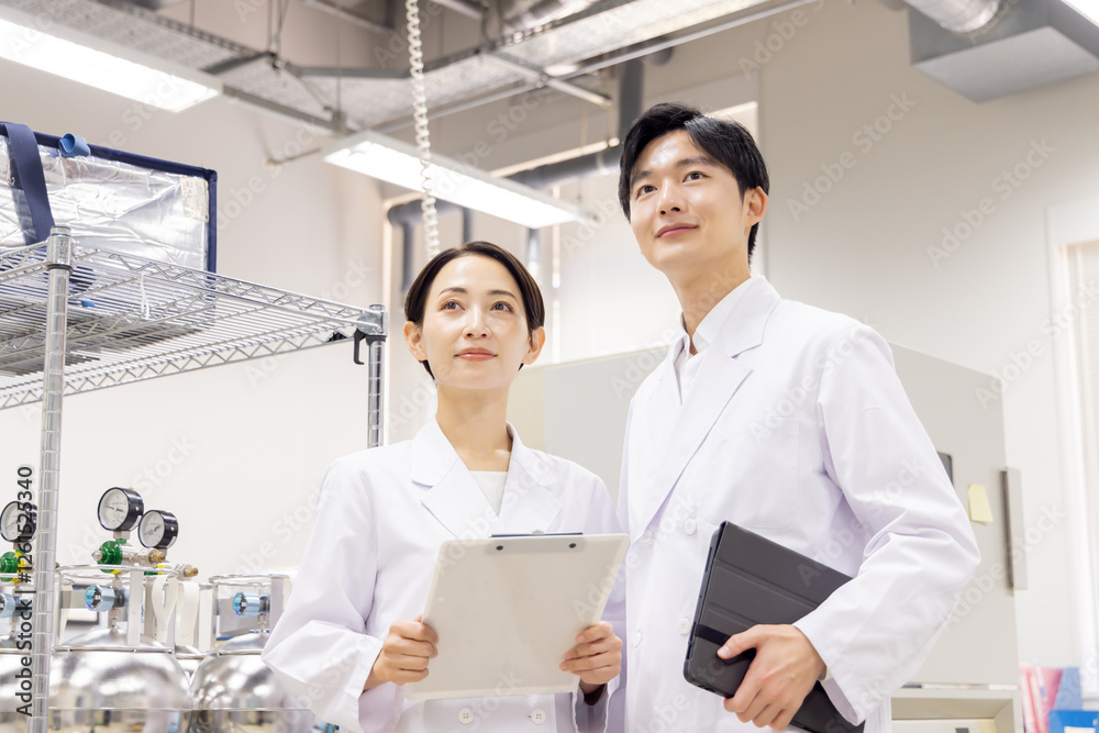 Naklejka premium 研究室 開発 実験室 臨床検査 バイオテクノロジー 新薬