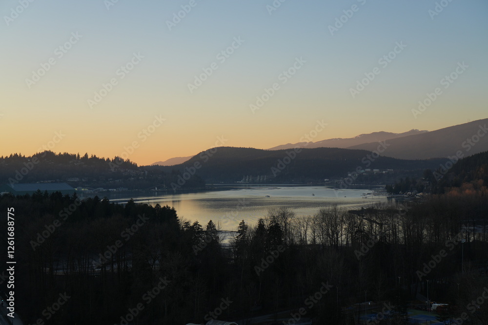 Fototapeta premium sunset over the lake in Port Moody