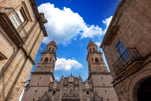 Obraz na płótnie Mexico Morelia, popular tourist destination Morelia Cathedral on Plaza de Armas in historic center, w salonie