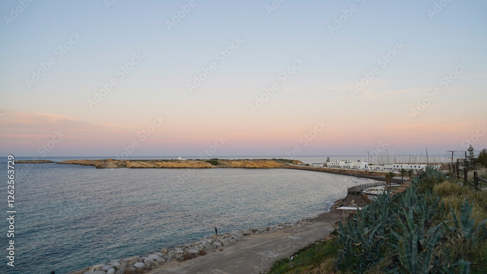 Immagini della Cornice di Monastir e del porto vecchio Monastir, Tunisia