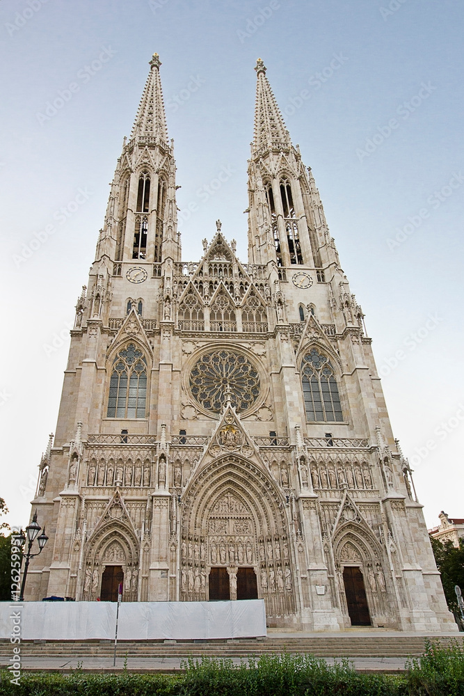 Fototapeta premium Church of the Vow in Vienna. A 19th century neo-Gothic Roman Catholic church in Vienna, Austria.