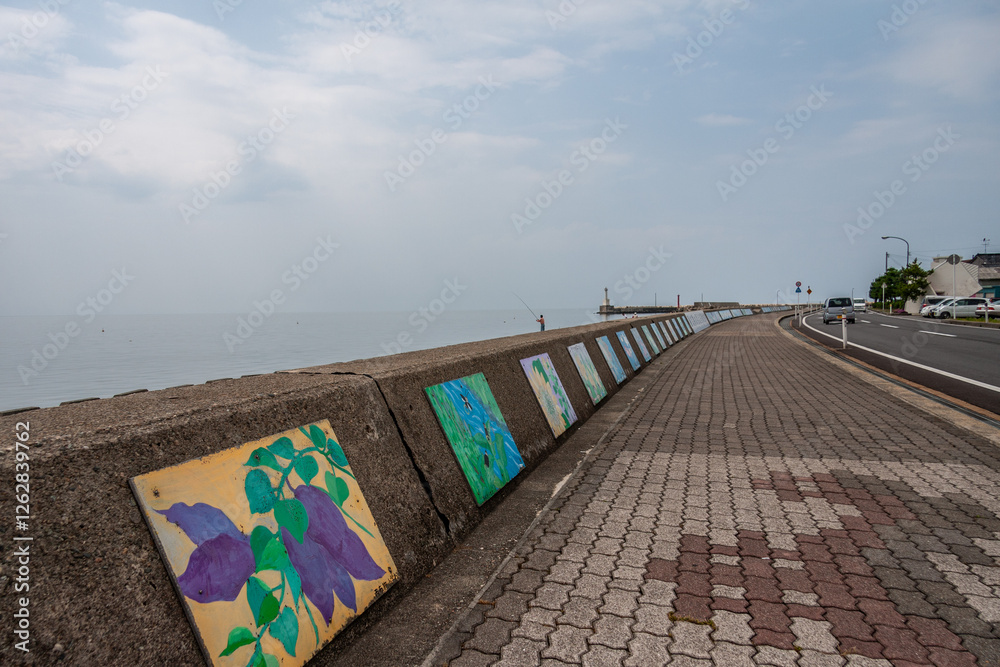 Obraz premium （とやまビューポイント）富山県 魚津市 海岸の風景 7月 