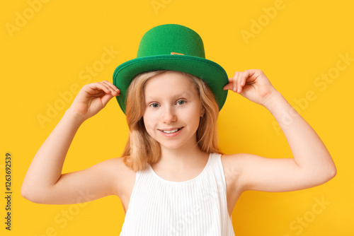 Cute little girl in leprech...