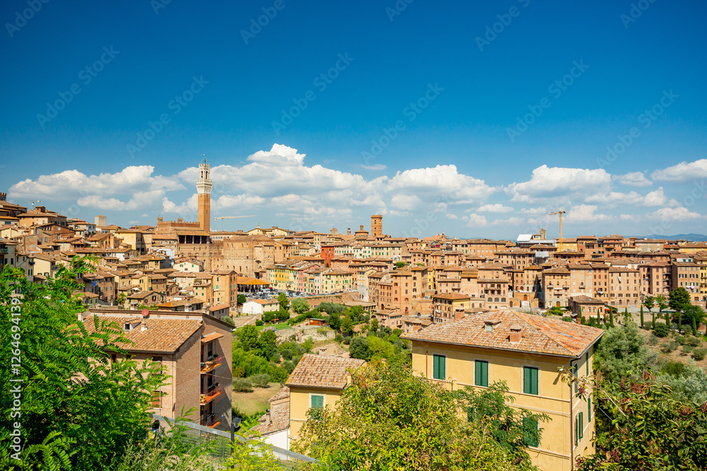 Fototapeta premium Siena, Italy. View over the old city center 