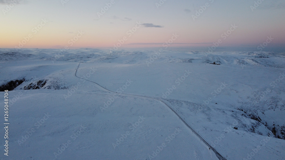 verschneite Strasse im Winter zum Nordkap, Norwegen verschneite Strasse im Winter zum Nordkap, Norwegen