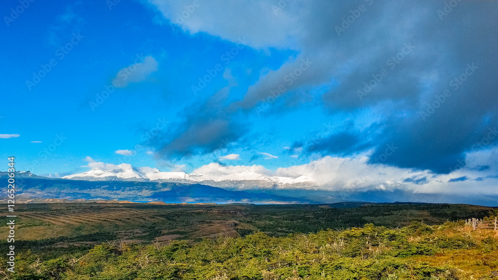 Obraz premium Argentina's Bainai National Park - Park and glacier landscape