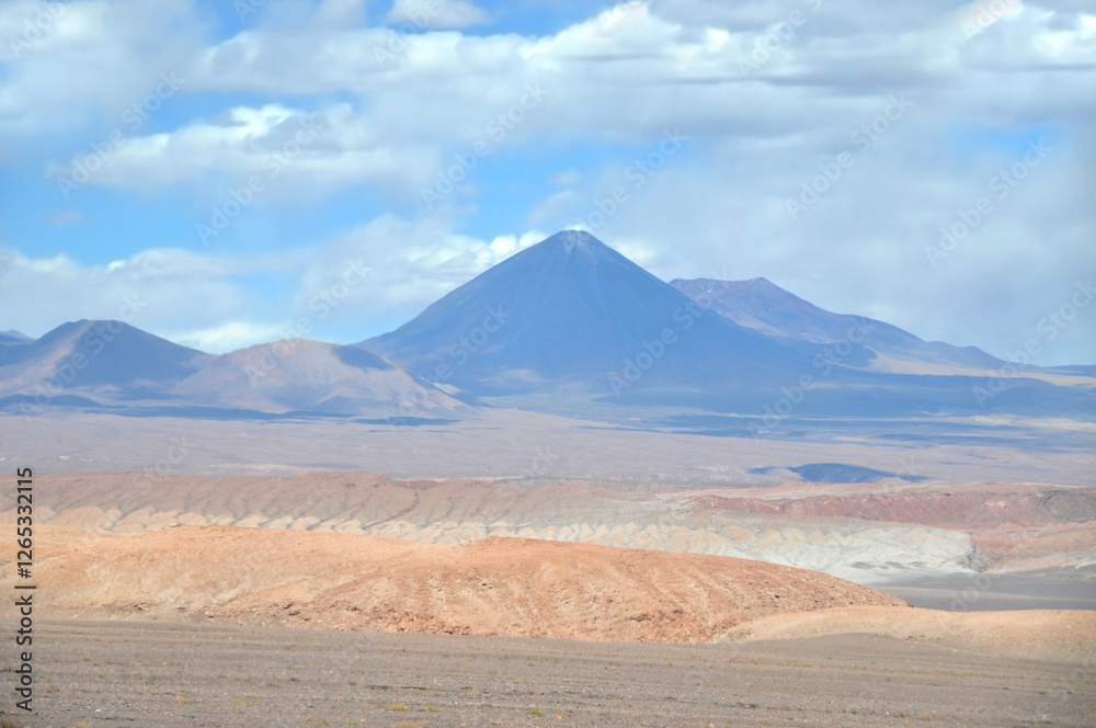 Licancabur stratovolcano on the Bolivia–Chile border in the Central Volcanic Zone of the Andes Licancabur stratovolcano on the Bolivia–Chile border in the Central Volcanic Zone of the Andes