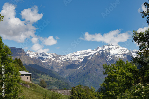 Obraz na płótnie Snow-capped Bergamo alps. View from Gromo town. w salonie