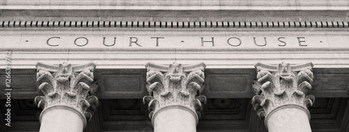 Cuadro en lienzo Court house facade, New York City.