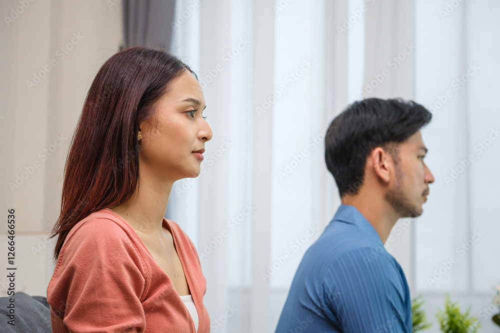 Asian marriage spouses relationship crisis conflict visit appointment psychotherapist office Asian marriage spouses relationship crisis conflict visit appointment psychotherapist office