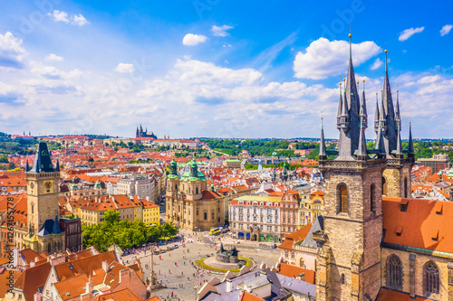 Tableau sur toile A stunning aerial view of Old Town Square in Prague, Czech Republic, showcasing