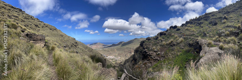 Obraz na płótnie Panorama from Hiking around Agaete w salonie